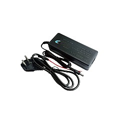 Gigabit Industrial PoE 4 Port + 2 SFP Uplink